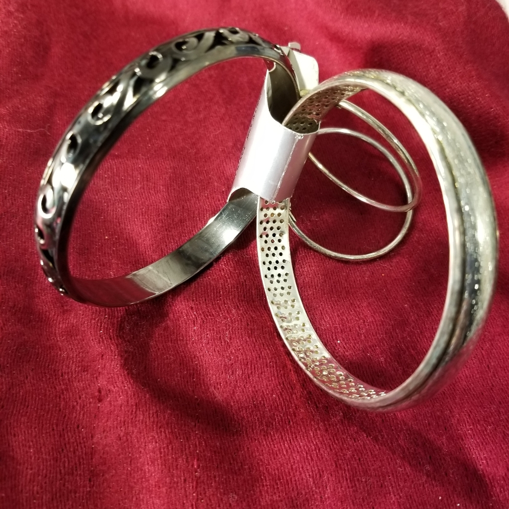 I LOVE 2 bracelet and hoop earrings set
